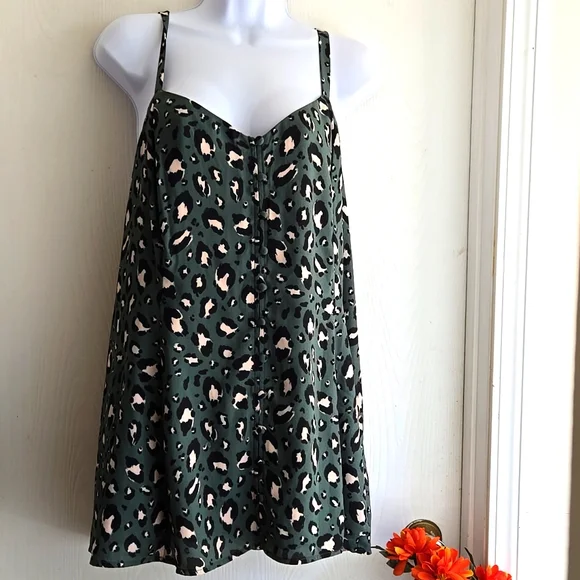 Torrid | Cami Tank/ Swing Green Leopard Top - Picture 2 of 9